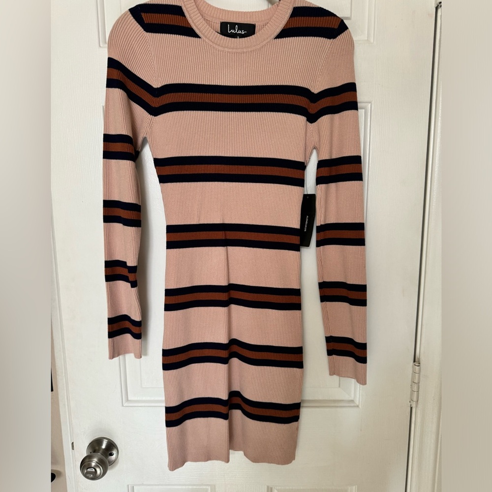 Lulus bodycon long sleeve dress NWT - Sz Small